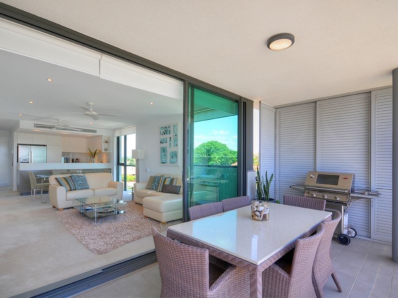 3301/323 Bayview Street, Runaway Bay QLD 4216