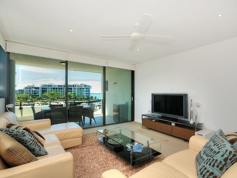 3301/323 Bayview Street, Runaway Bay QLD 4216
