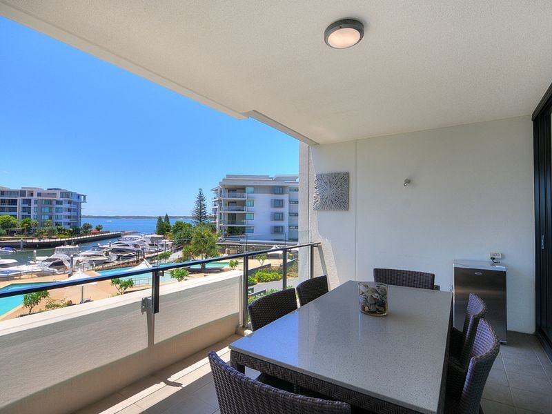 3301/323 Bayview Street, Runaway Bay QLD 4216