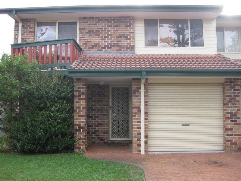 1/33 Government Road, Labrador QLD 4215