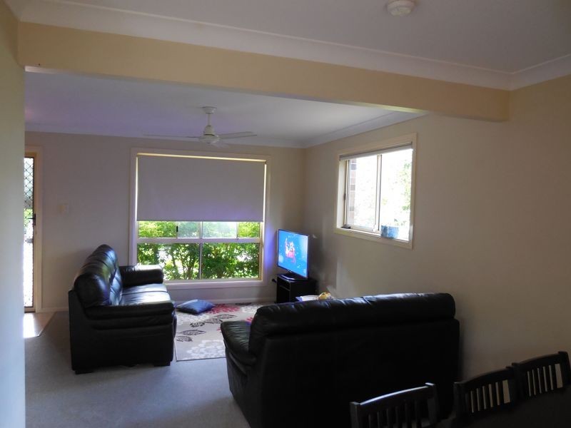 1/33 Government Road, Labrador QLD 4215