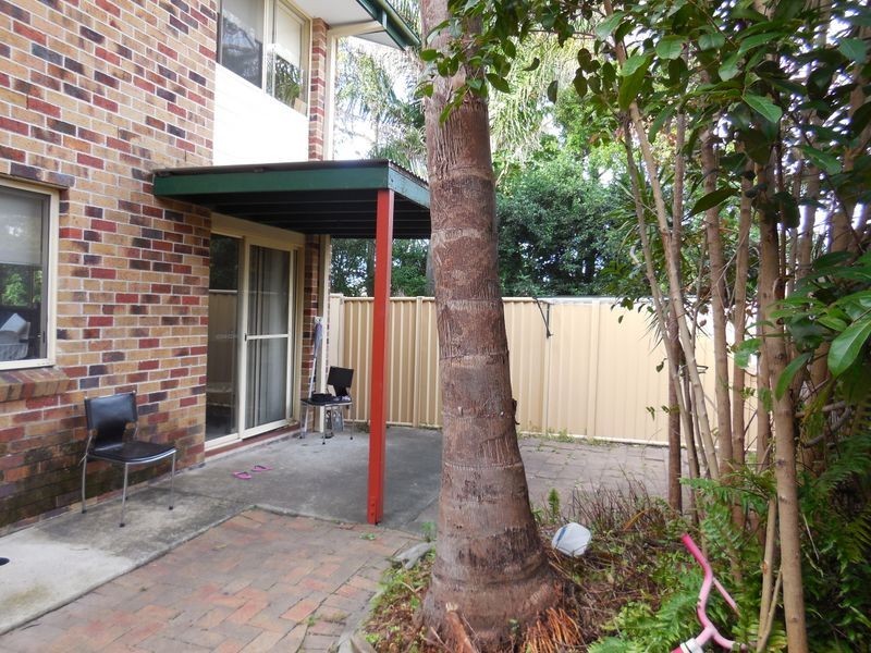 1/33 Government Road, Labrador QLD 4215