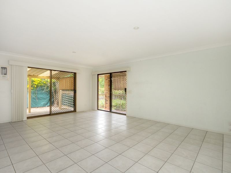 2/7 Hill Court, Labrador QLD 4215