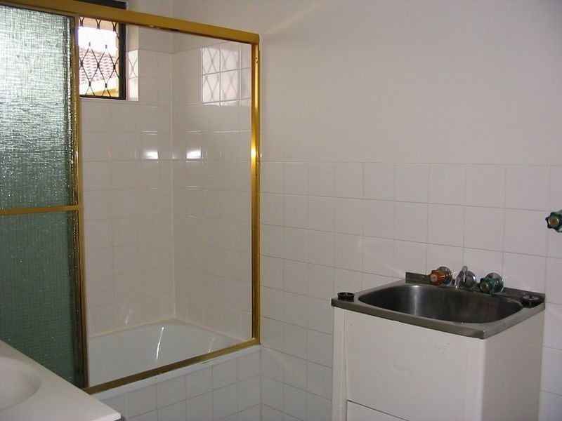 16/115 Frank Street, Labrador QLD 4215