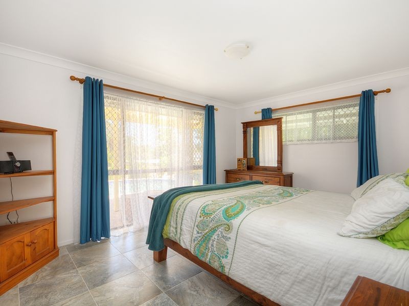 16 Warrawee Avenue, Ashmore QLD 4214