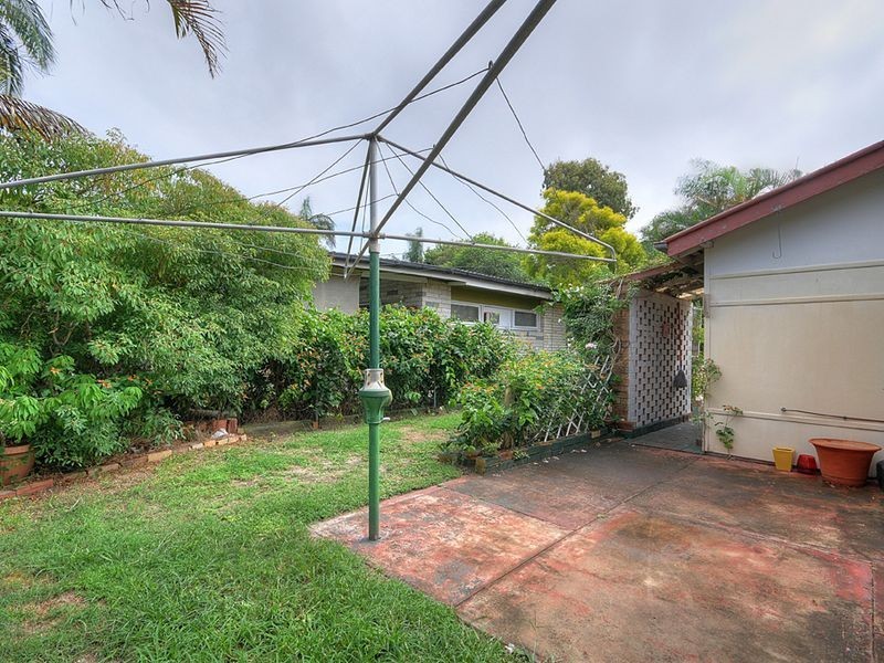 166 Muir Street, Labrador QLD 4215