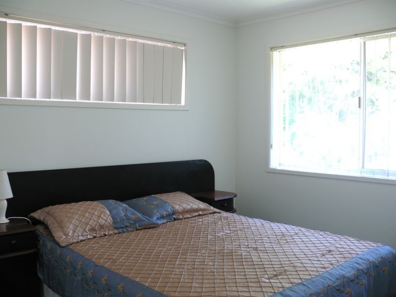 17 The Glade, Labrador QLD 4215