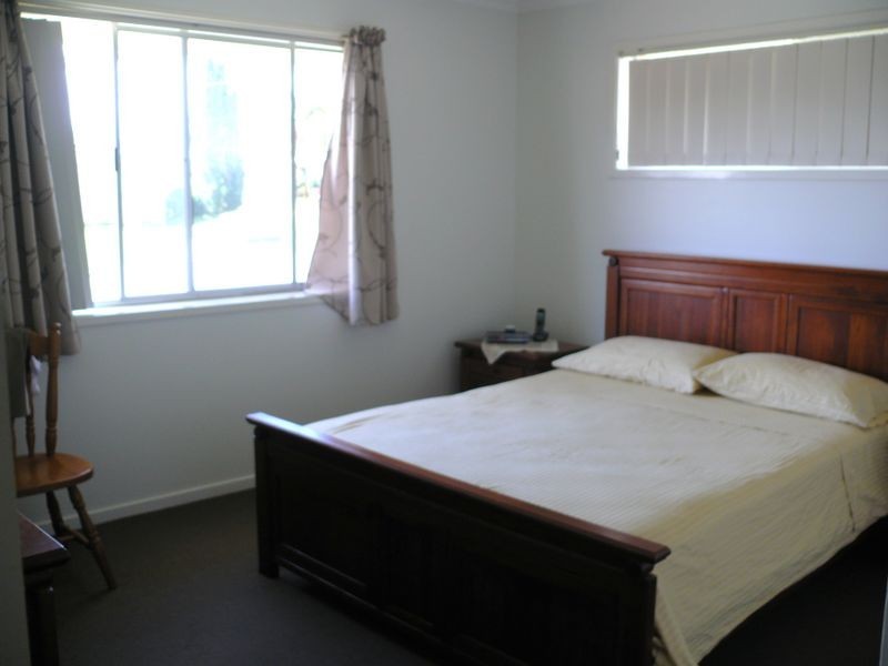 17 The Glade, Labrador QLD 4215