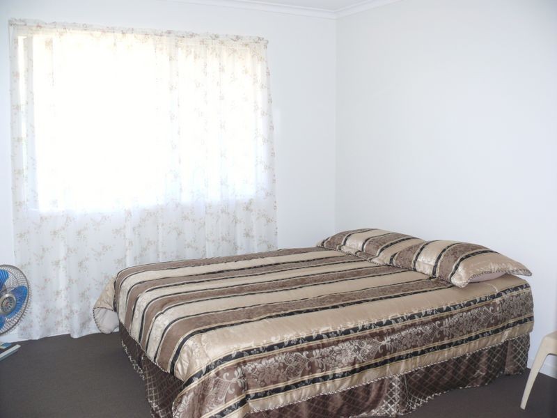 17 The Glade, Labrador QLD 4215