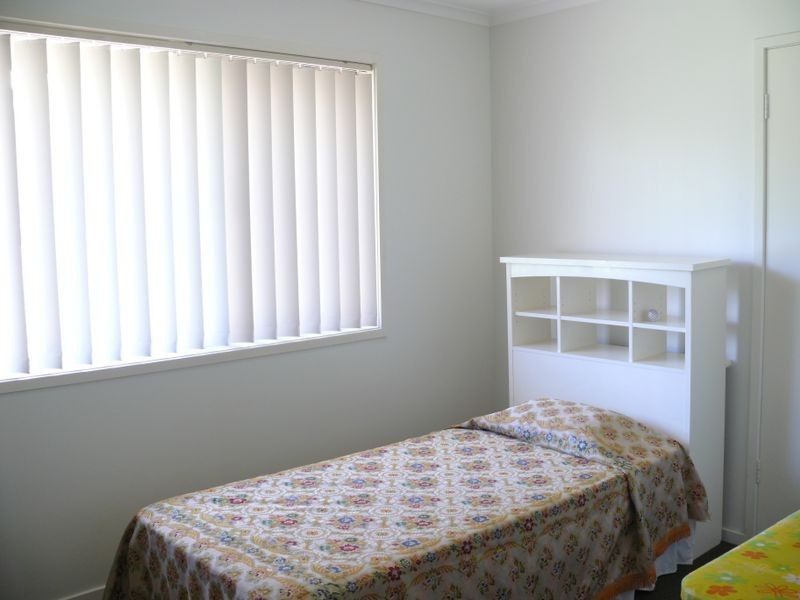 17 The Glade, Labrador QLD 4215