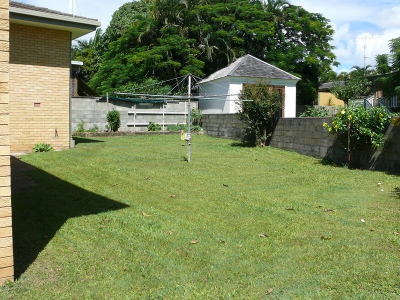 17 The Glade, Labrador QLD 4215