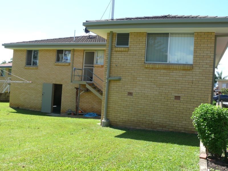 17 The Glade, Labrador QLD 4215