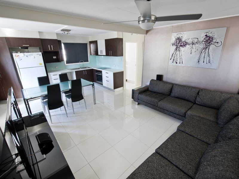 16 Medika Street, Runaway Bay QLD 4216