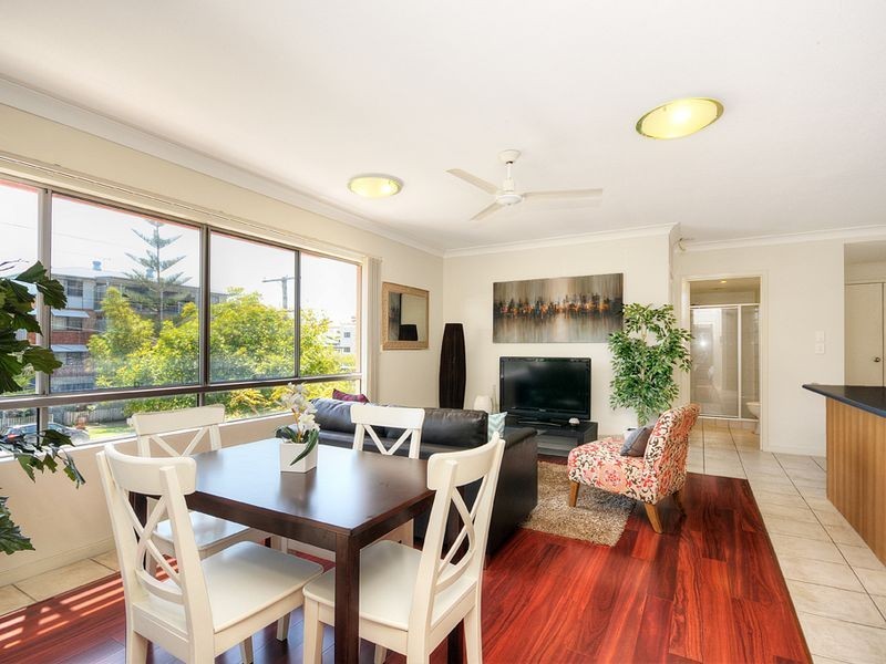 10/18 Parker Street, Labrador QLD 4215