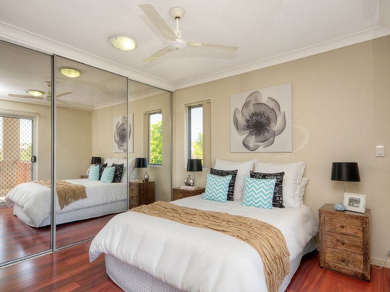 10/18 Parker Street, Labrador QLD 4215