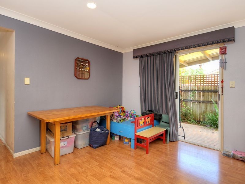 2/35 Kenny Drive, Labrador QLD 4215