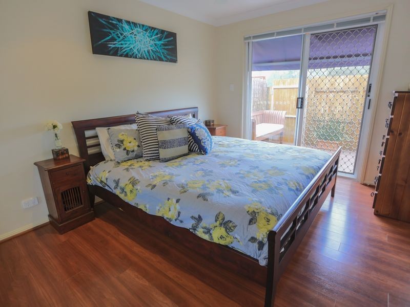 2/11 Liam Court, Labrador QLD 4215