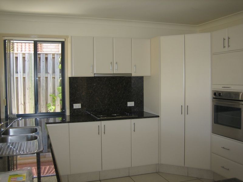 15 Pandora Crescent, Pacific Pines QLD 4211