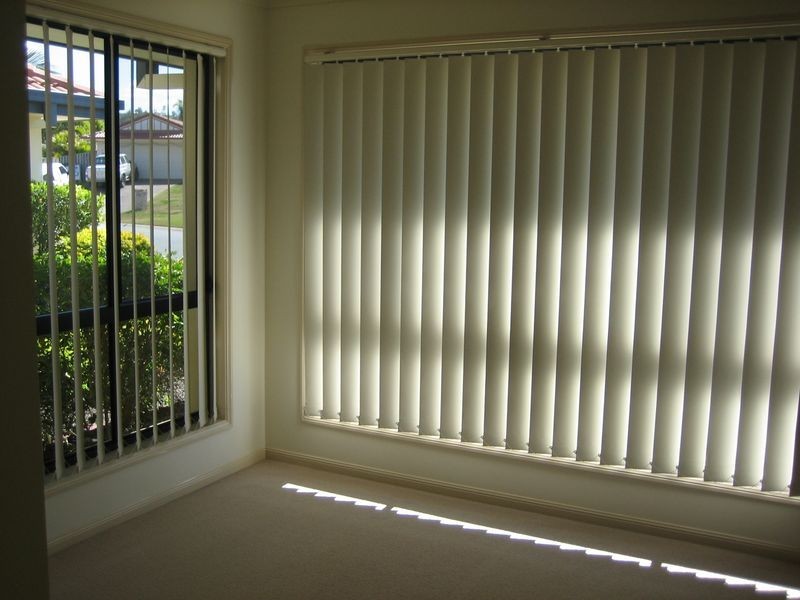 15 Pandora Crescent, Pacific Pines QLD 4211