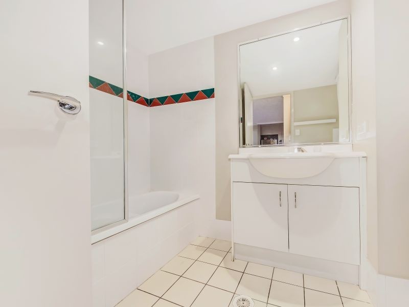 5/170 High Street, Southport QLD 4215