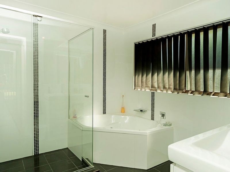 19 Tooraneedin Road, Coomera Waters QLD 4209