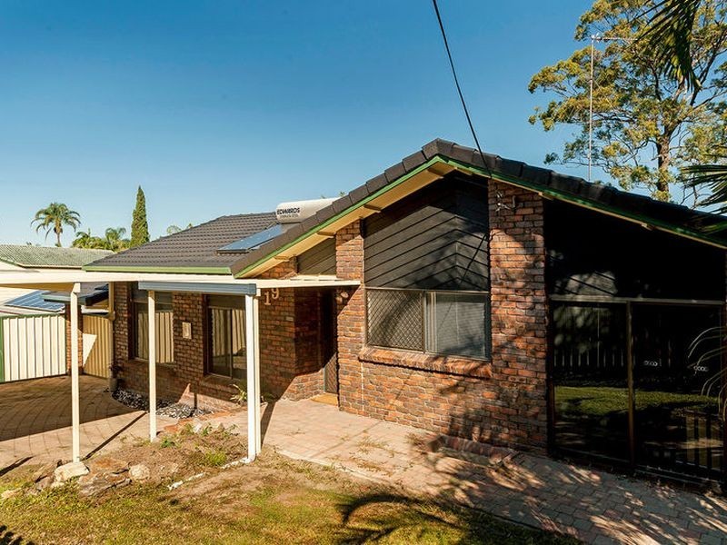 19 Tooraneedin Road, Coomera Waters QLD 4209