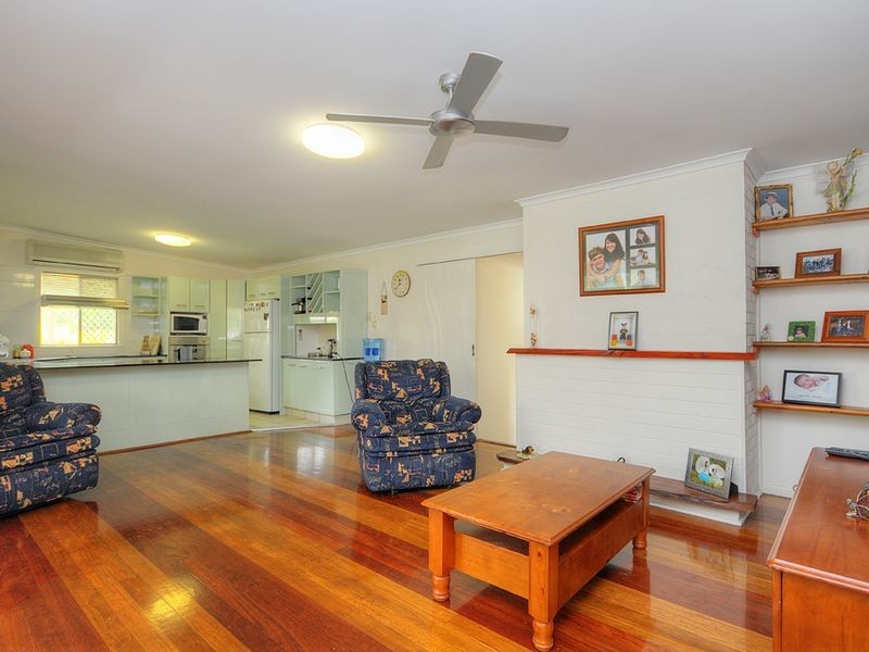 33 Heydon Avenue, Labrador QLD 4215