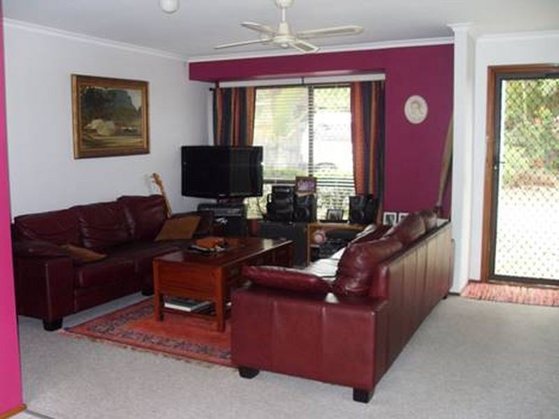 1/7 Ruth Anne Close, Labrador QLD 4215