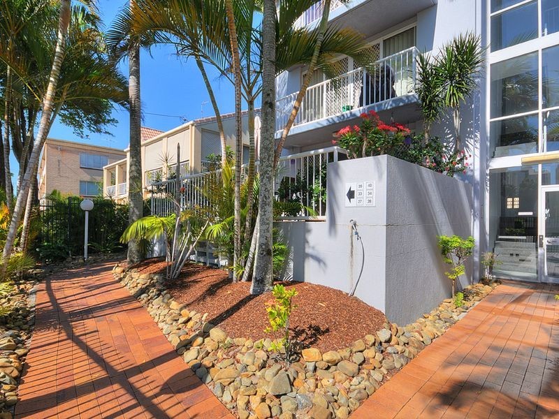 7/12 Whiting Street, Labrador QLD 4215