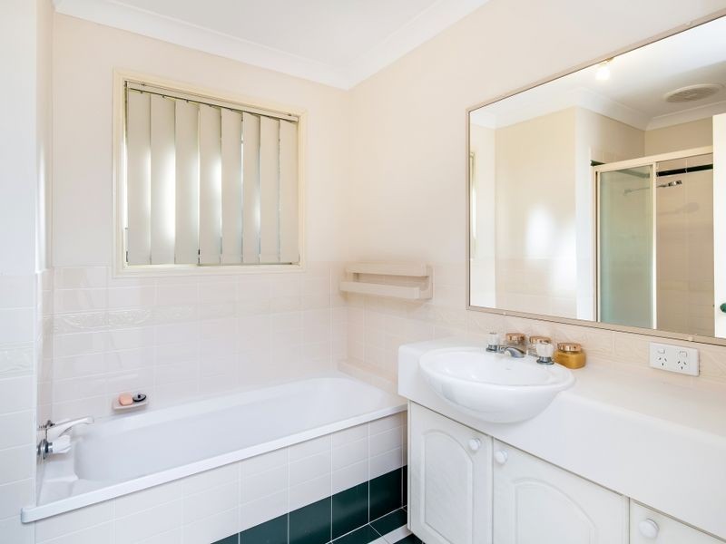 1 Bill Court, Parkwood QLD 4214