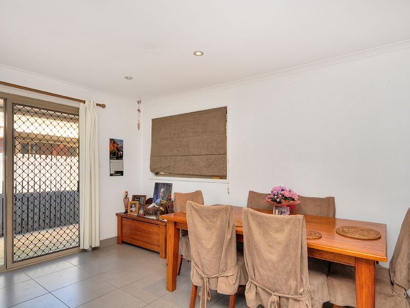 1/144 Kumbari Avenue, Labrador QLD 4215