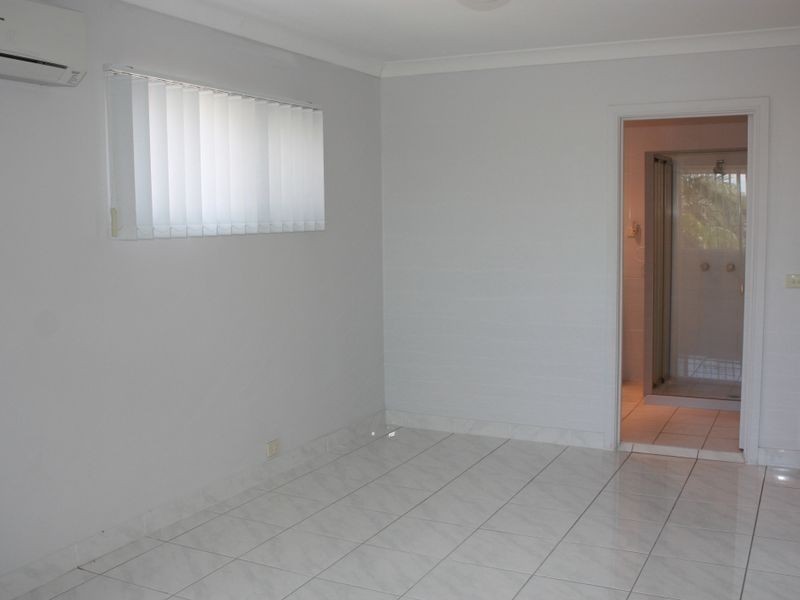 32 Numeralla Avenue, Ashmore QLD 4214