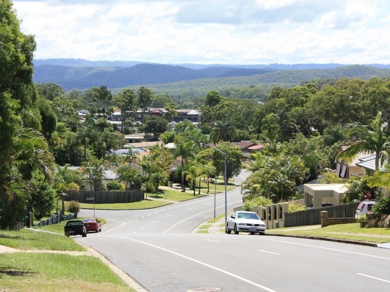 32 Numeralla Avenue, Ashmore QLD 4214