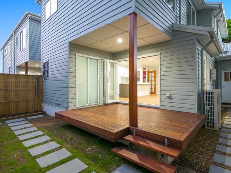 3/5 Sunshine Court, Labrador QLD 4215