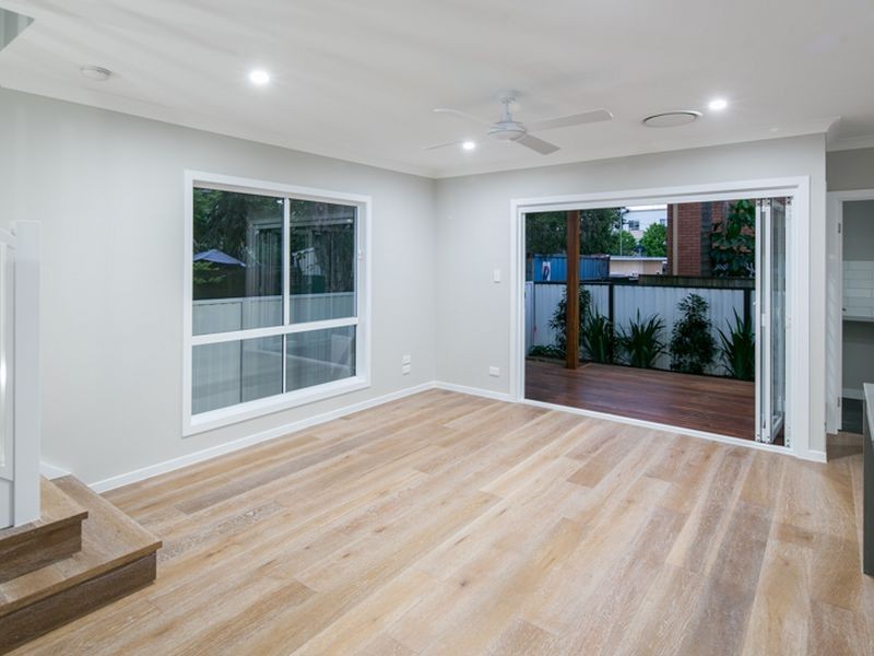 3/5 Sunshine Court, Labrador QLD 4215