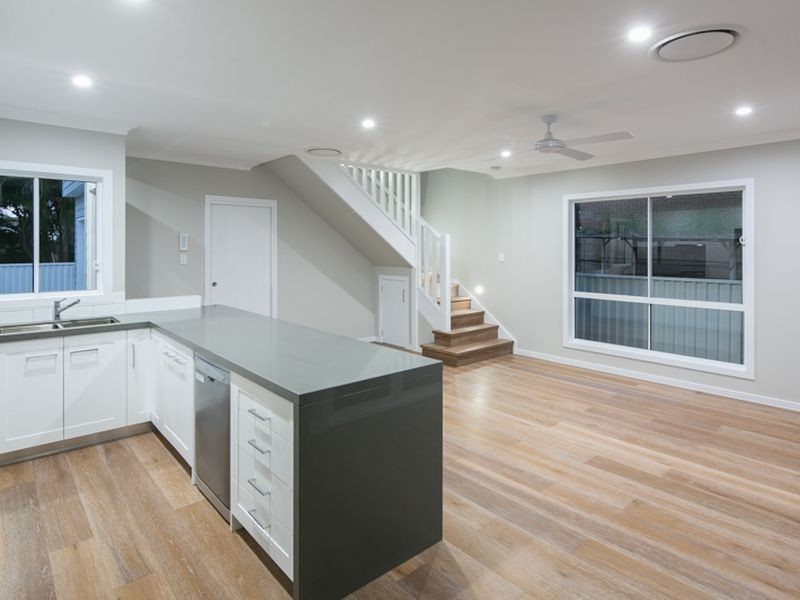 3/5 Sunshine Court, Labrador QLD 4215