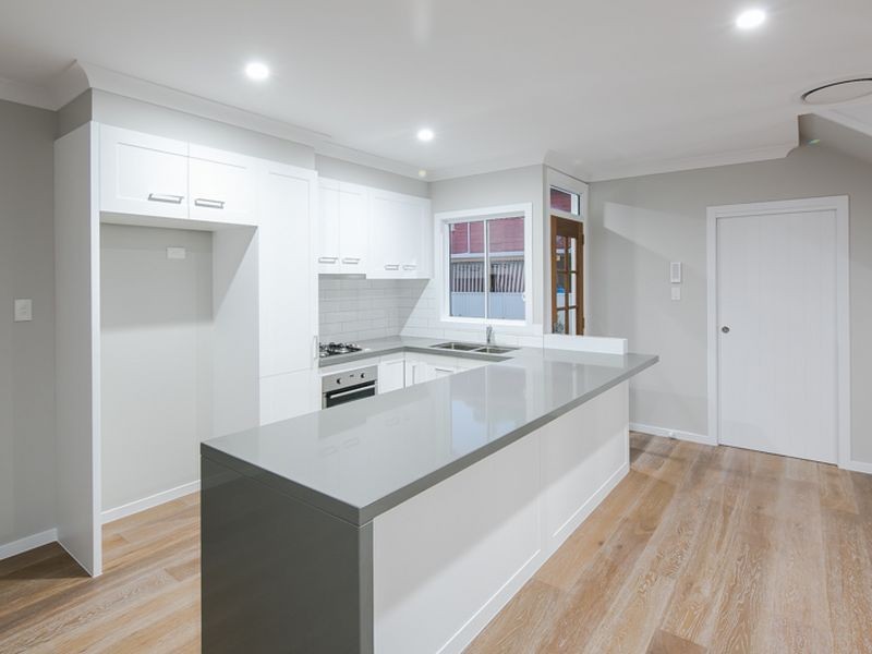 3/5 Sunshine Court, Labrador QLD 4215
