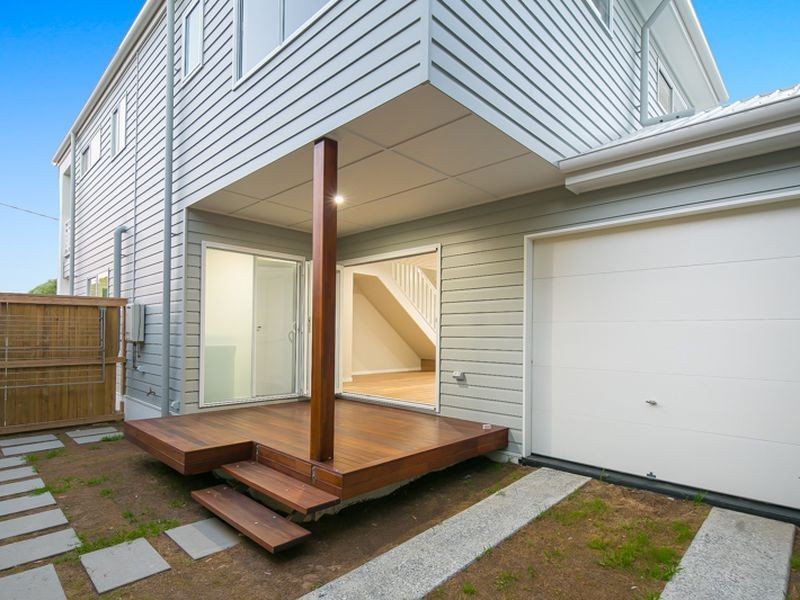3/5 Sunshine Court, Labrador QLD 4215