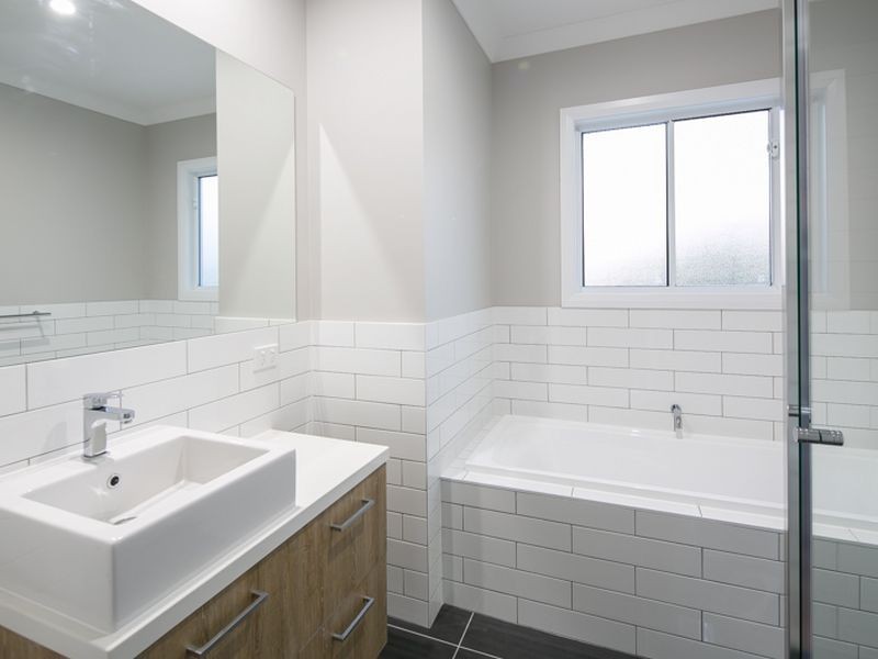 3/5 Sunshine Court, Labrador QLD 4215
