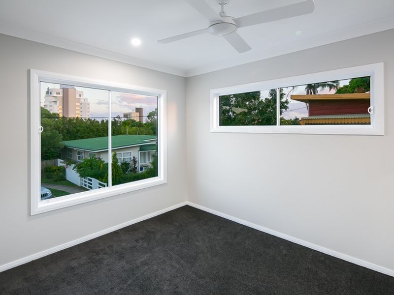 3/5 Sunshine Court, Labrador QLD 4215
