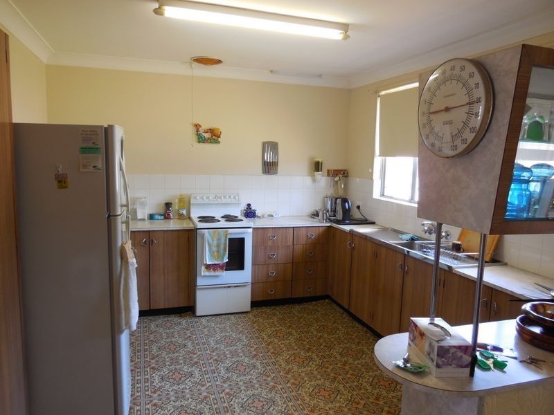 46 Vaggelas Crescent, Biggera Waters QLD 4216