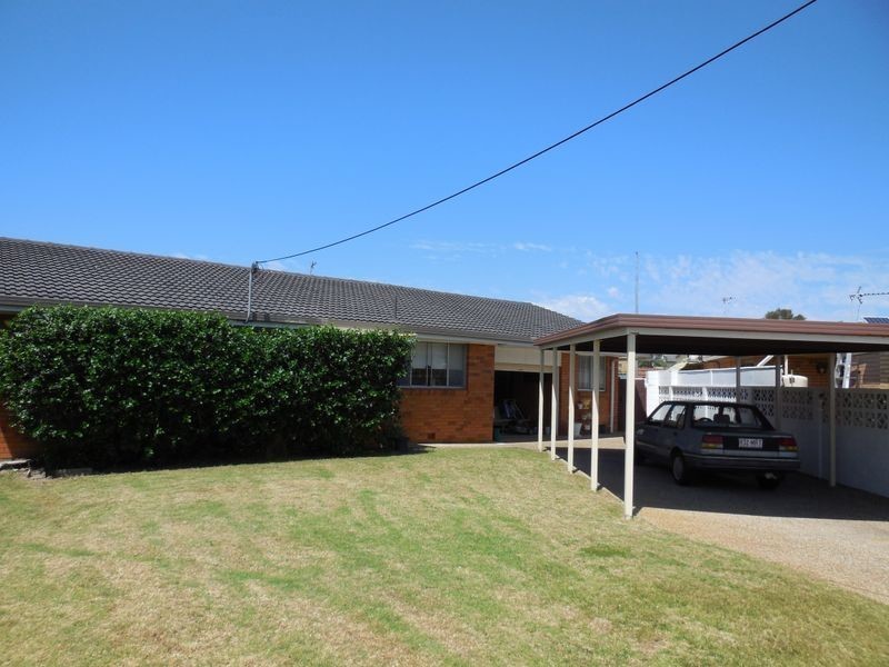 46 Vaggelas Crescent, Biggera Waters QLD 4216