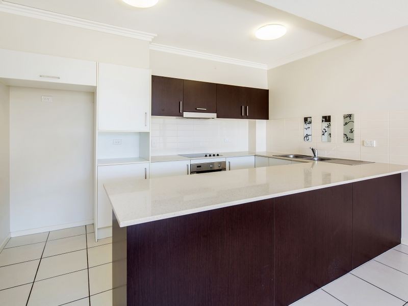 9/8-12 Proud Street, Labrador QLD 4215