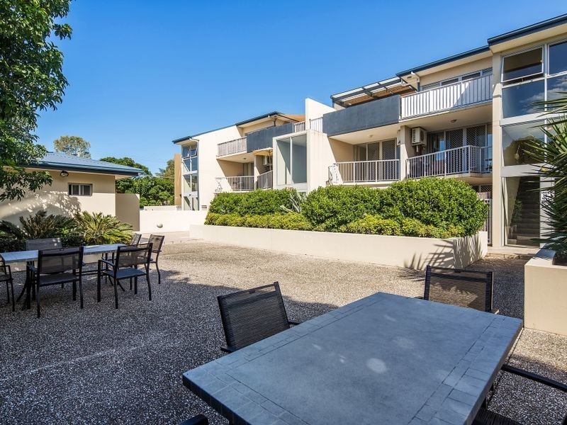 9/8-12 Proud Street, Labrador QLD 4215