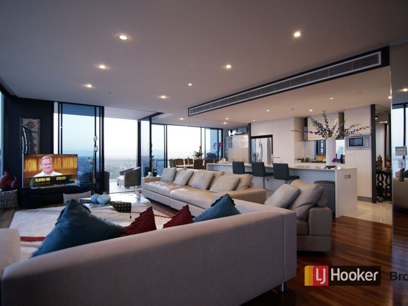 2103/230 Marine Parade, Labrador QLD 4215