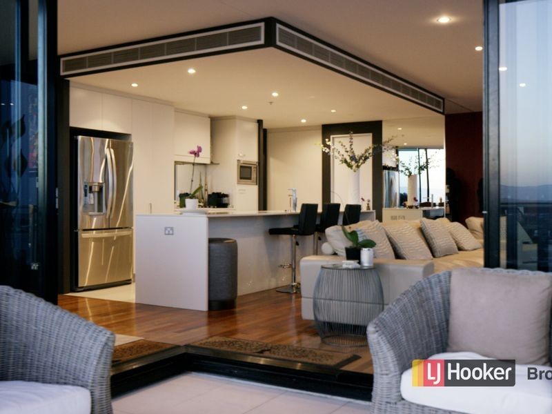 2103/230 Marine Parade, Labrador QLD 4215