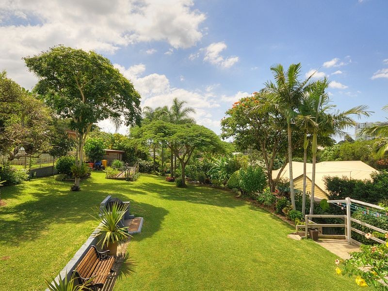 61 Whiting Street, Labrador QLD 4215