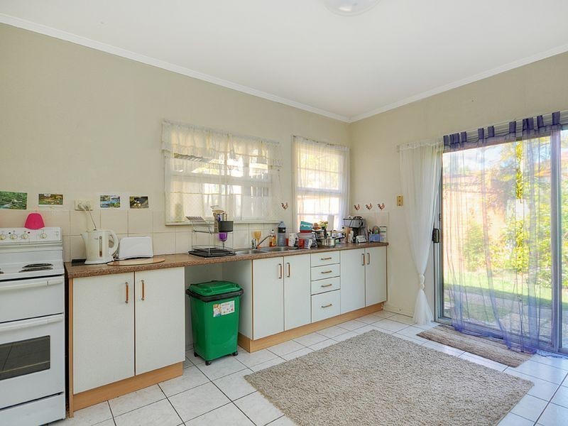 35 Back Street, Biggera Waters QLD 4216