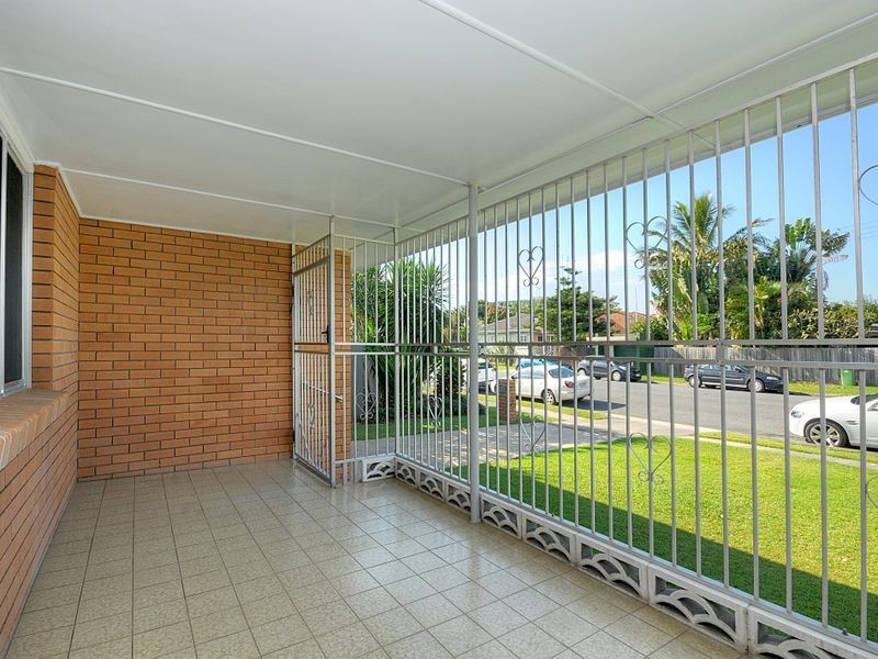 40A Middle Street, Labrador QLD 4215