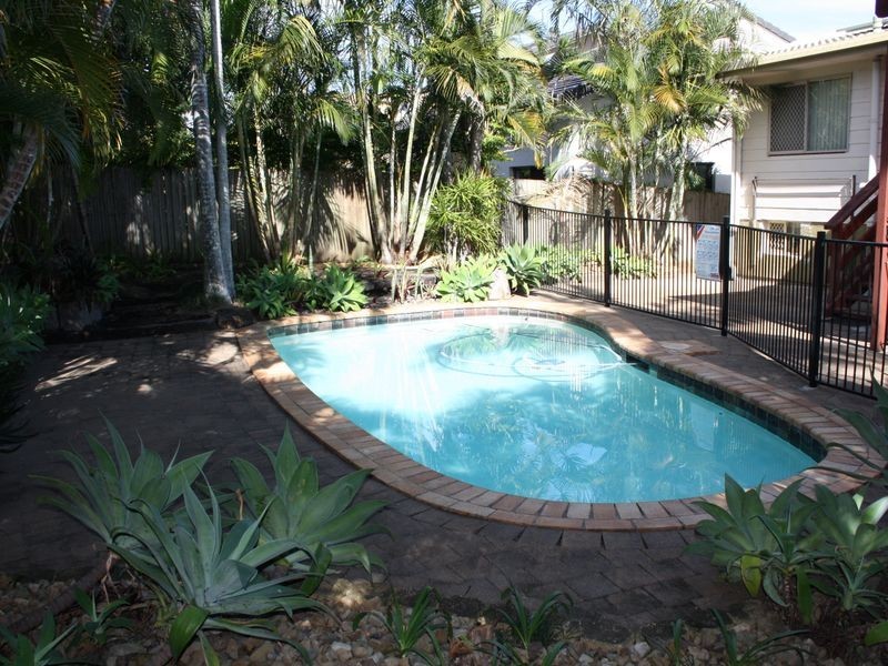 19 Clifton Street, Biggera Waters QLD 4216